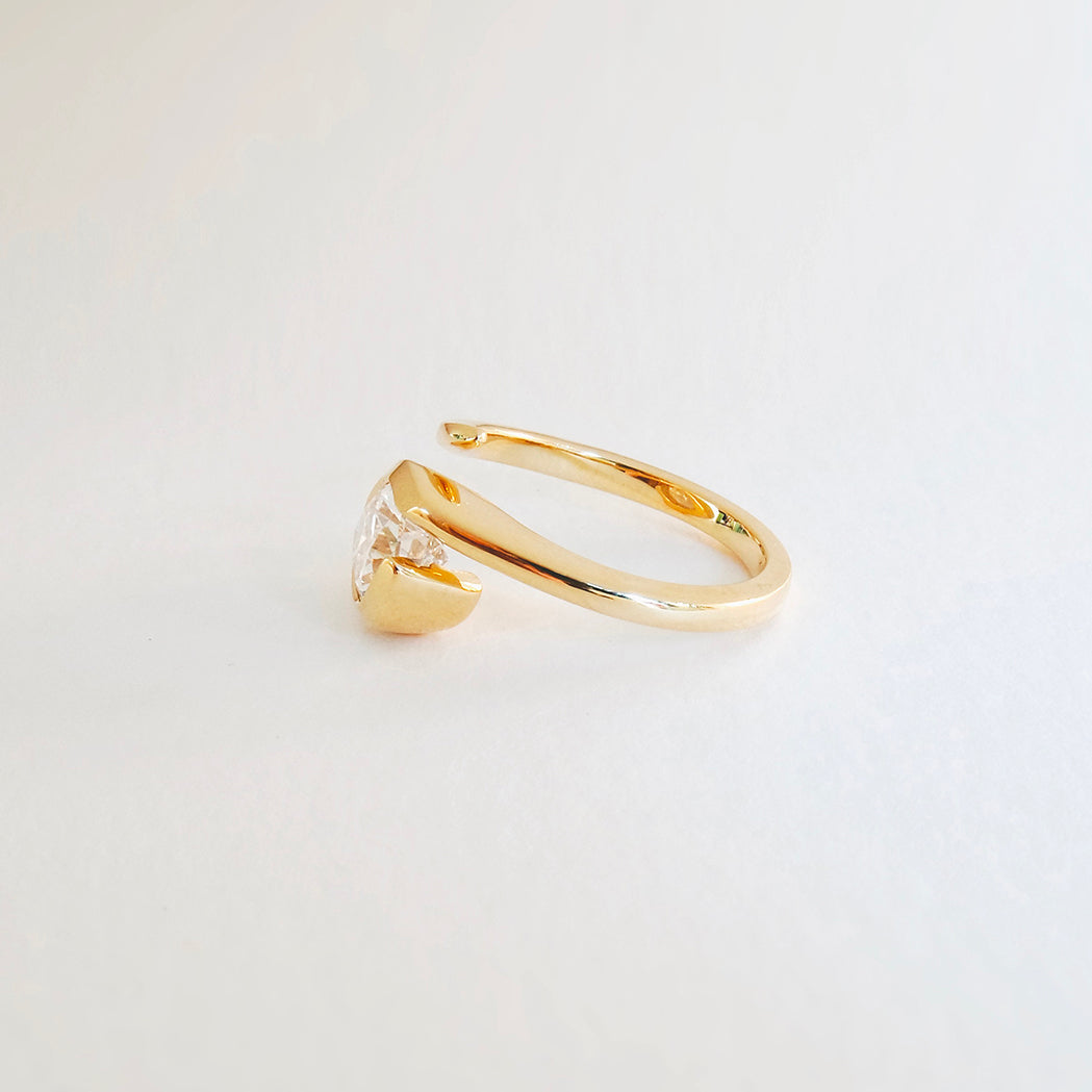 Ophira Ring – Gold & Pear Diamond