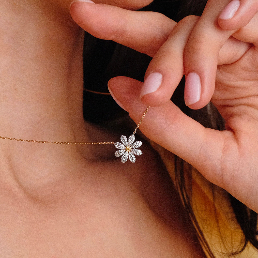 Daisy Necklace - Gold, Diamonds & Yellow Sapphire