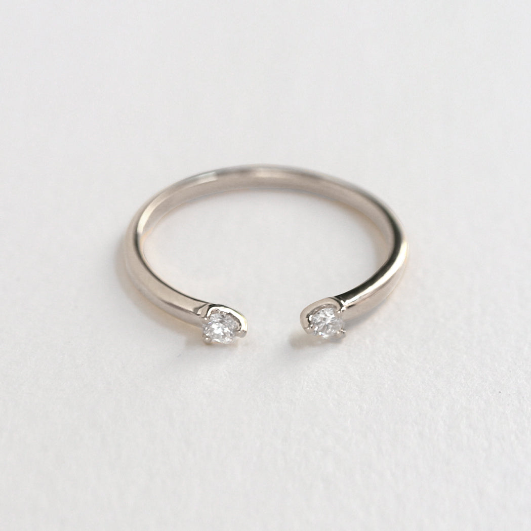 Délicate Ring aus Gold und Diamanten