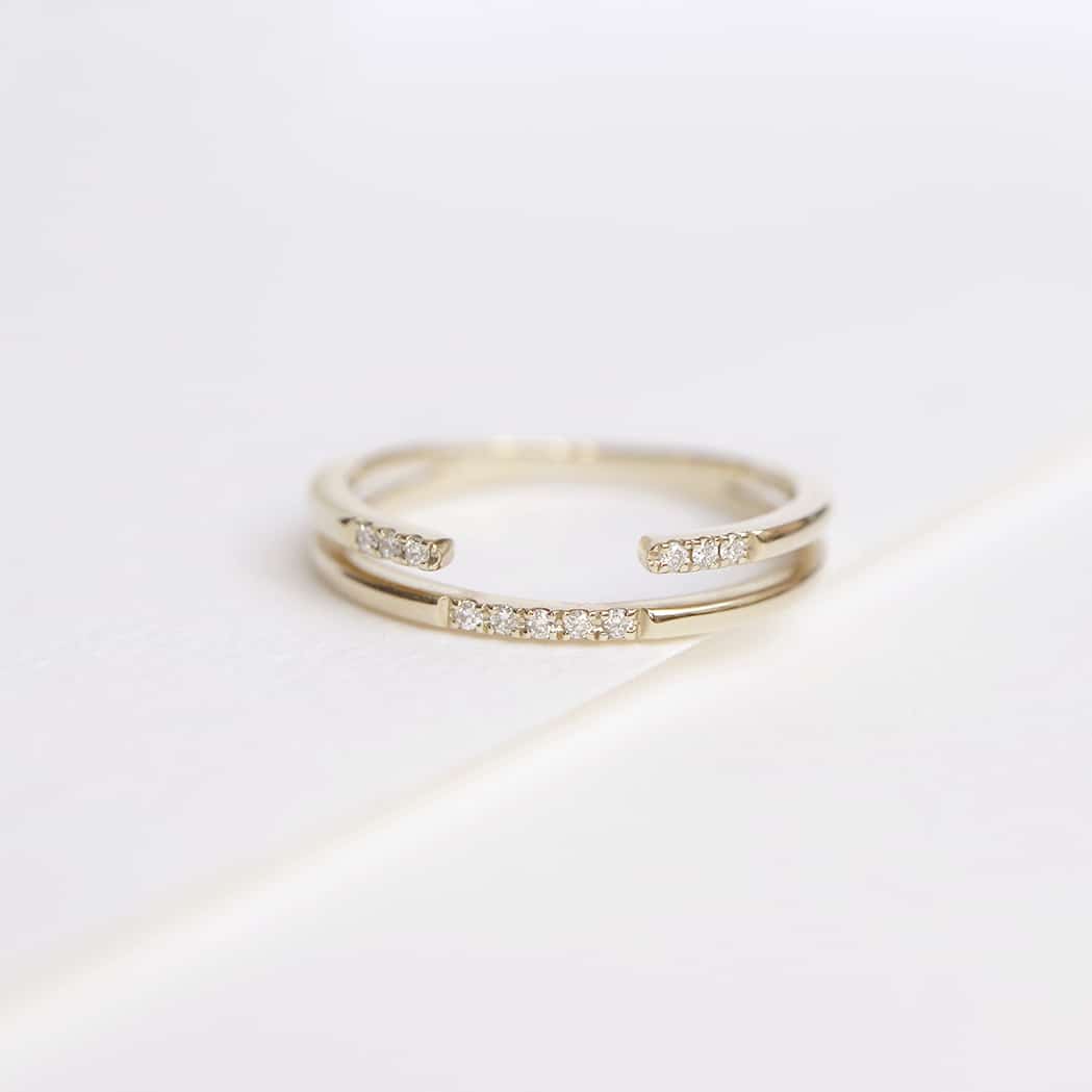 Discrete Gold & Diamond Ring