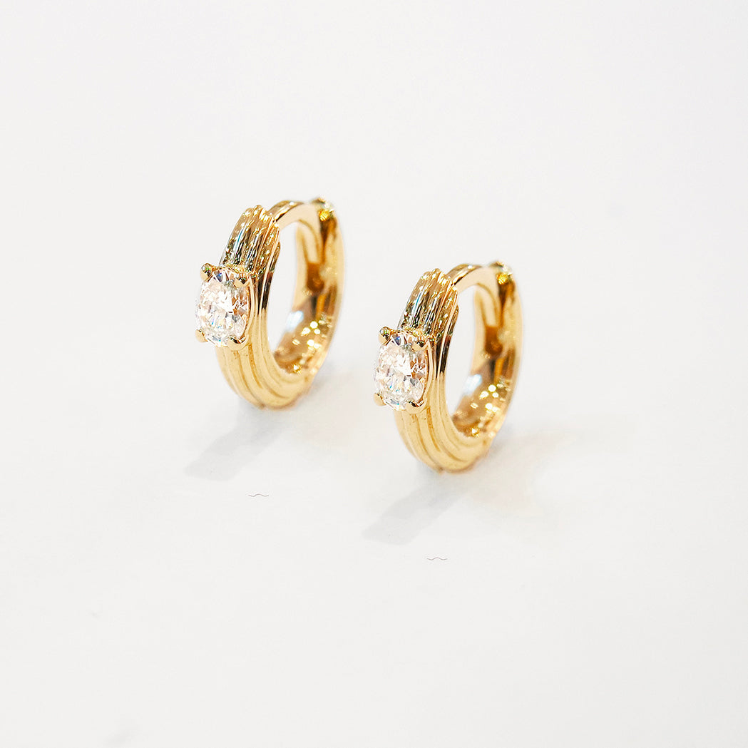 Gloria Gold & Diamond Hoop Earrings - 6 mm