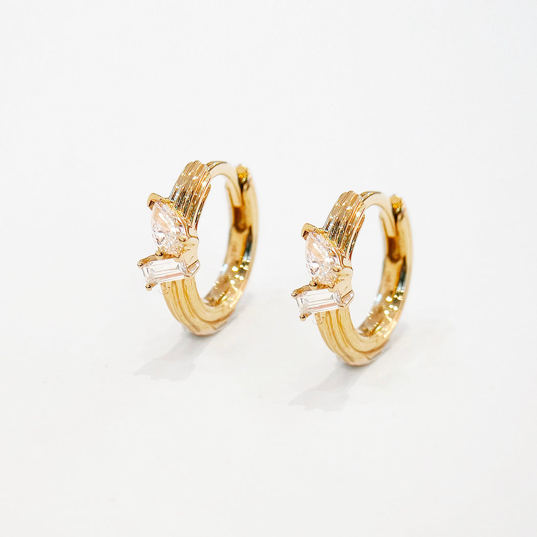 Gloria Gold & Diamond Hoop Earrings - 8 mm