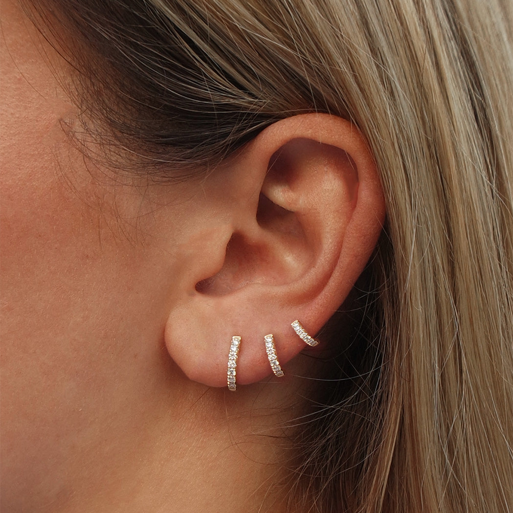 Gold & Diamonds Single Hoop Earring - 7mm
