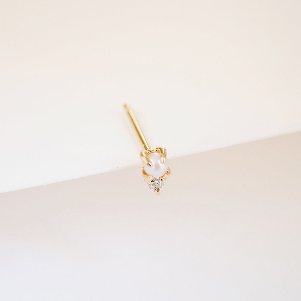 Pearly Single Stud Earring - Gold & Diamonds