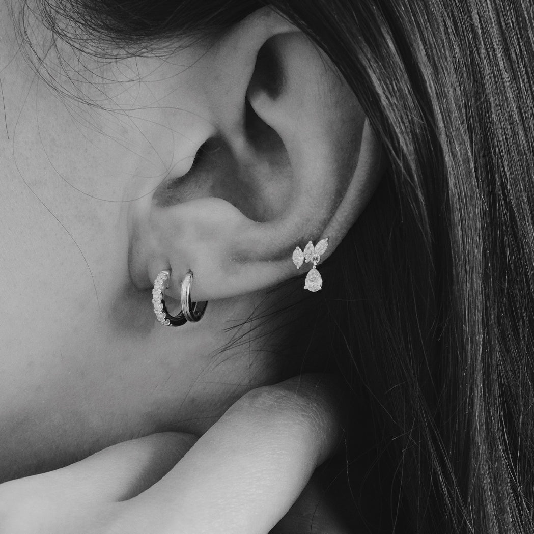 Starfall Ear Piercing - Gold & Diamonds