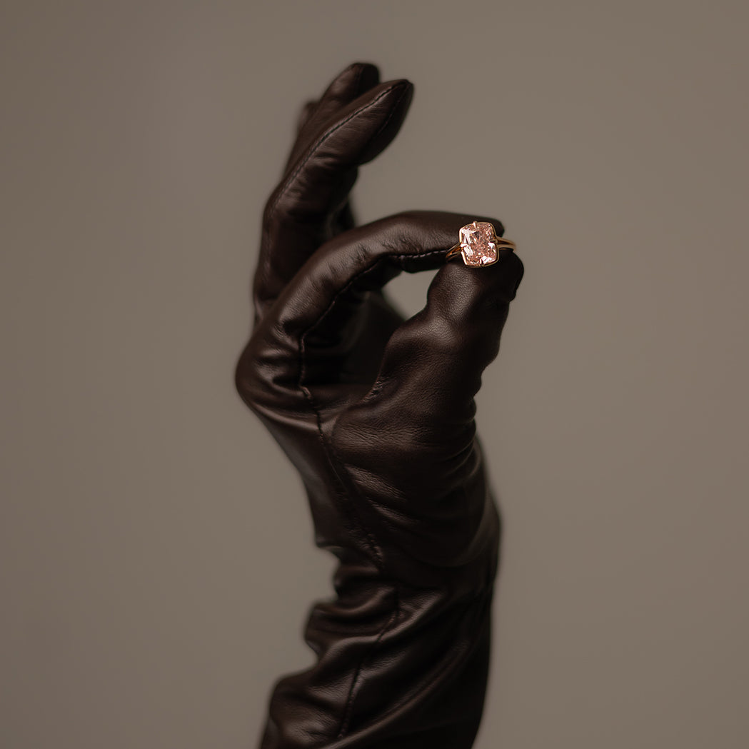 Ring „Coussin“ – Roségold und 5 Karat Rosa Diamant