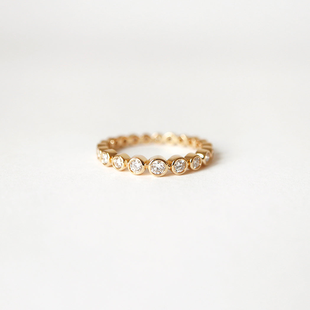 Round Ring Gold & Diamond