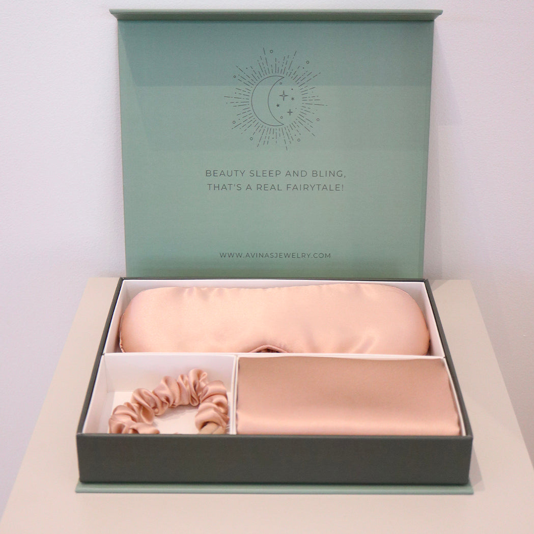 Sleeping Beauty Set in Silk