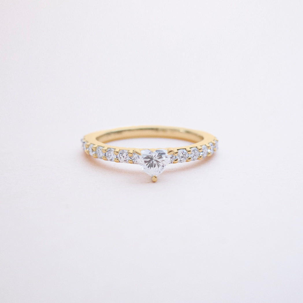 Solitärring Herz mit Goldpavé & Diamanten