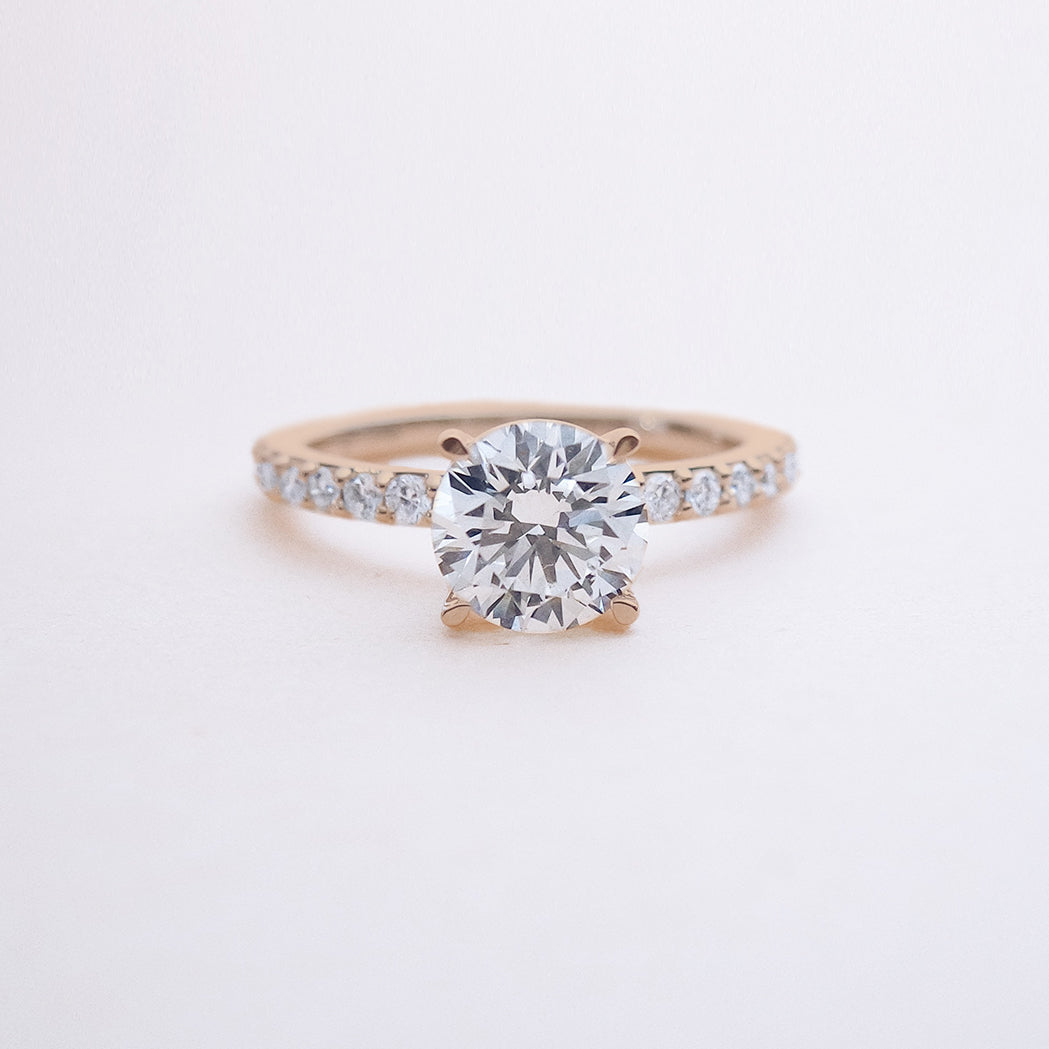 Solitaire Round Pavé Gold & Diamonds Ring