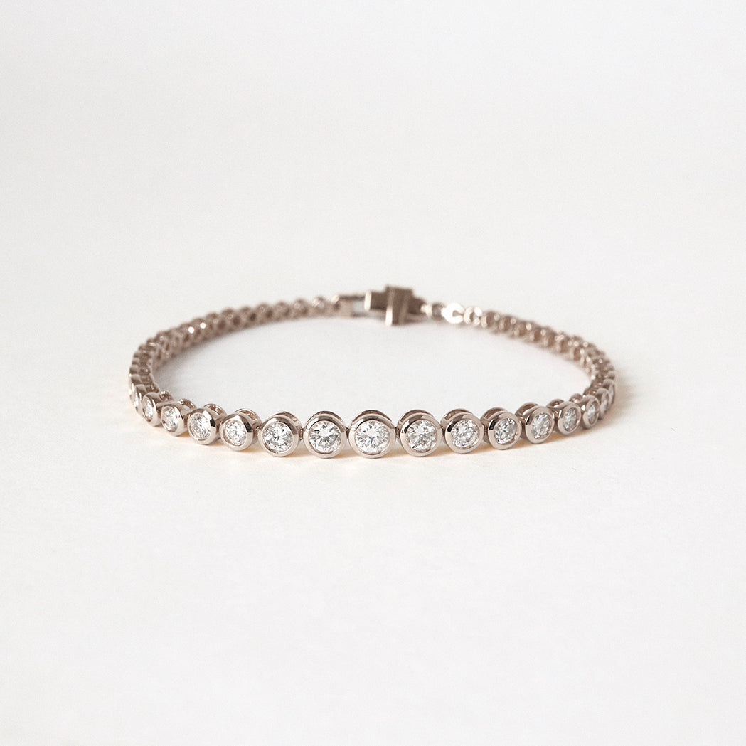 Tennis Round Gold & Diamonds Bracelet