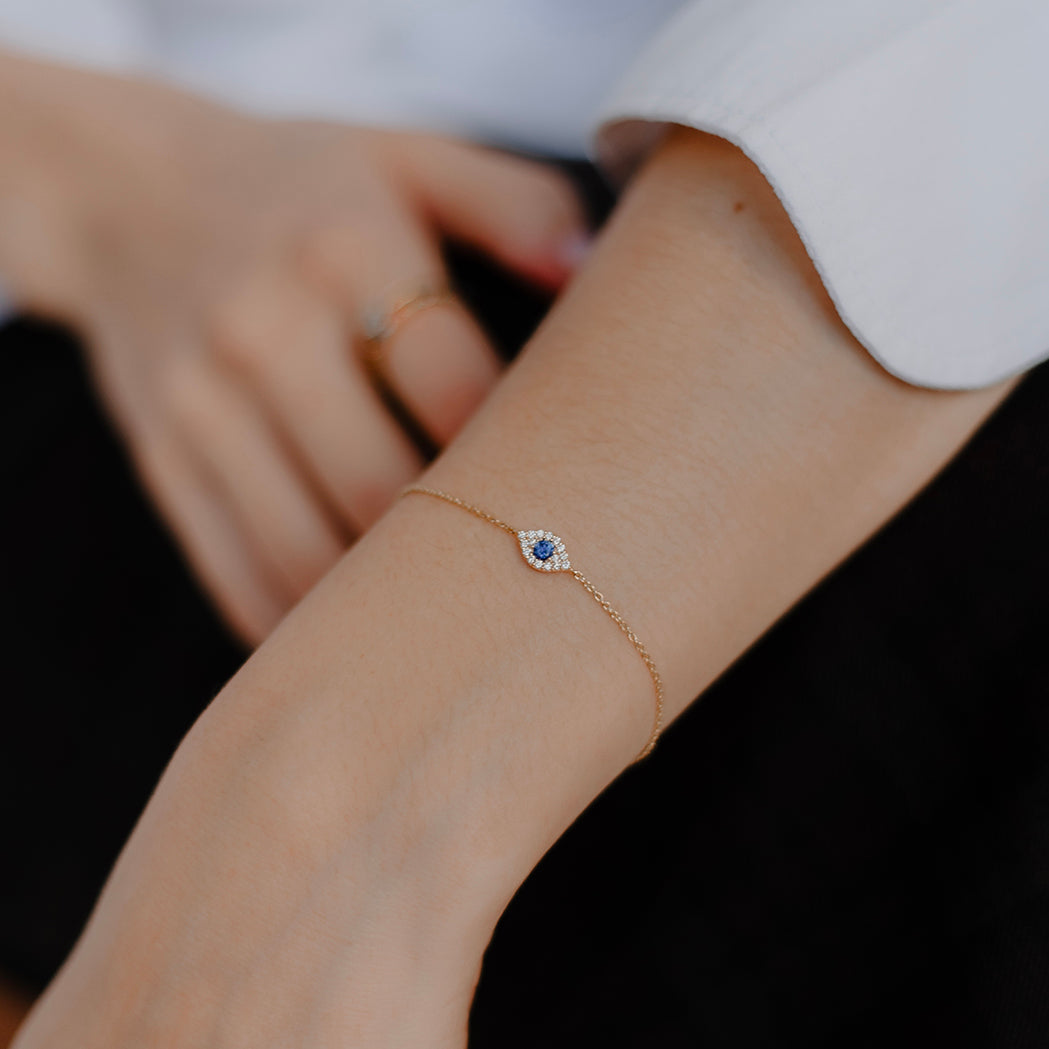 Gold & Diamond Tiny Eye Bracelet