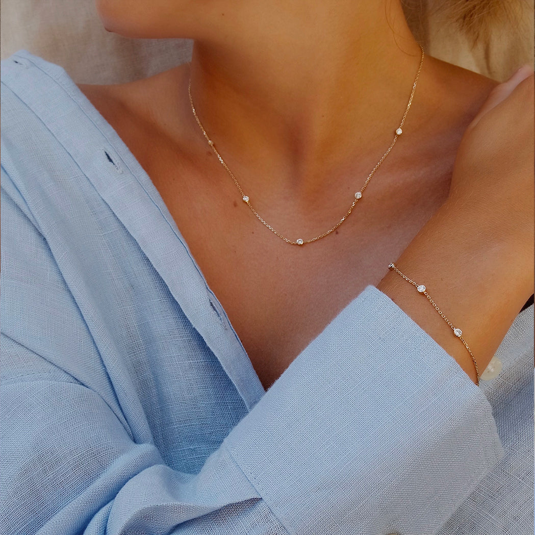 Five_Necklace_Diamonds_Worn