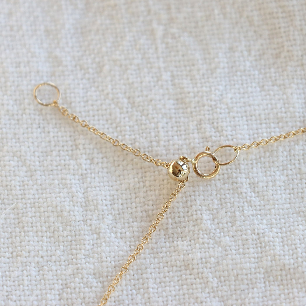 diamond necklace gold closure
