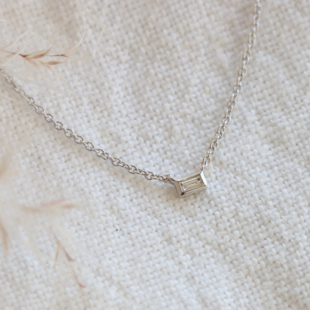 diamond tiny baguette necklace white gold
