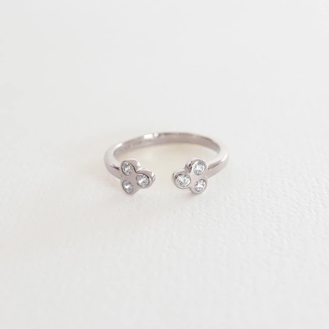 Triad Ring