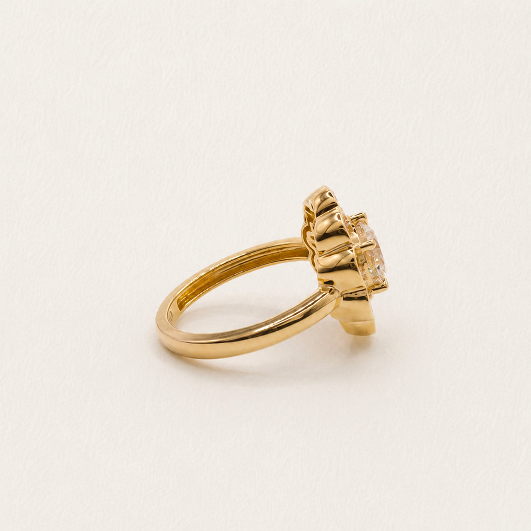 Bloom Ring - Gold & Diamonds