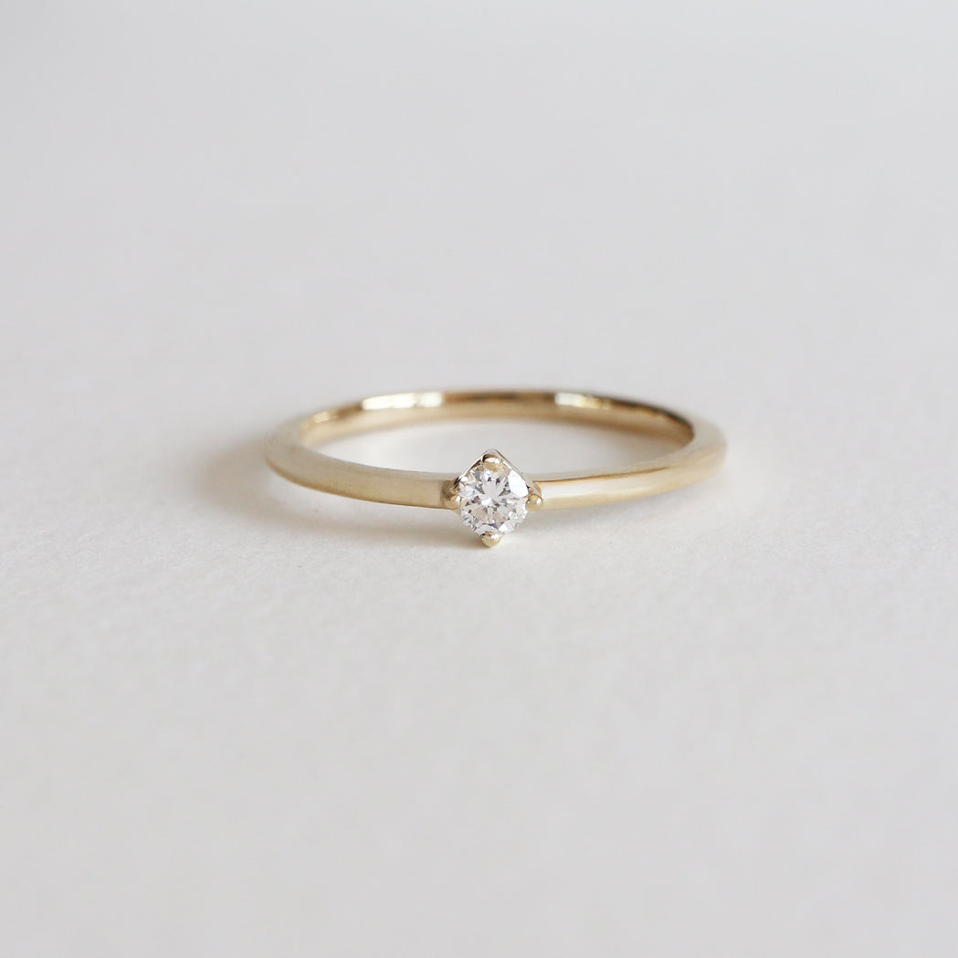 Crush-Ring aus Gold und Diamant