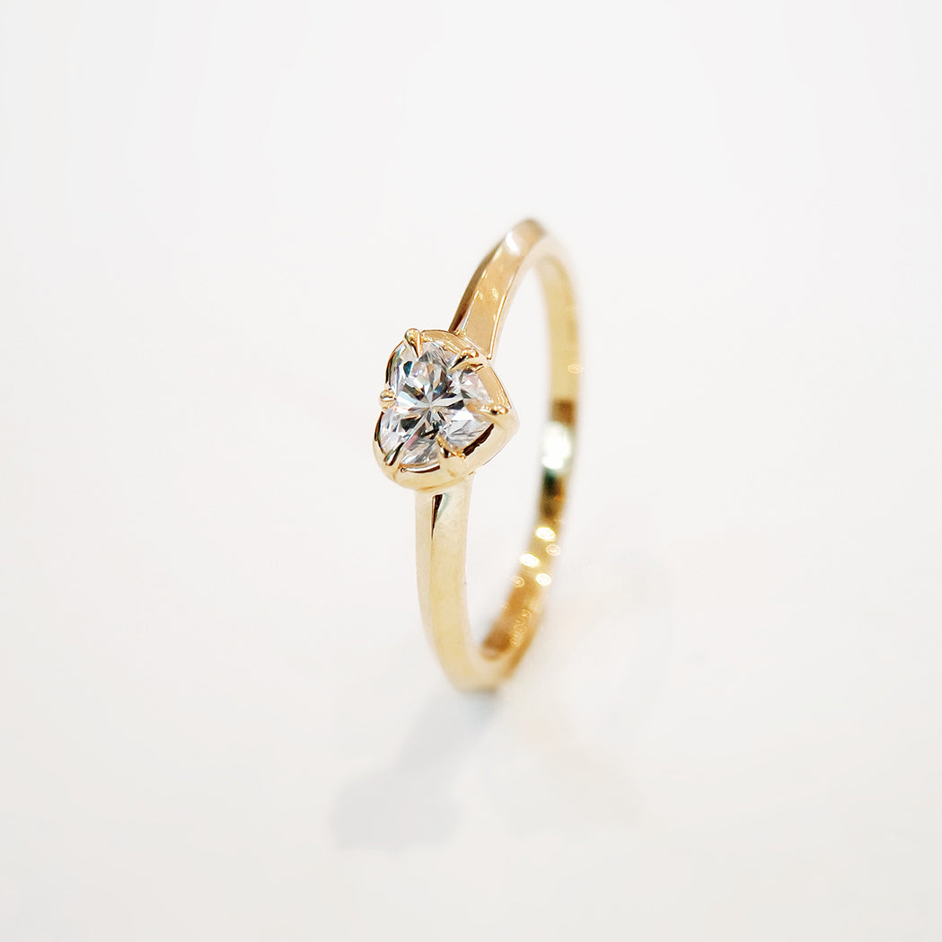 Ring Icon – Herz – Gold & Diamant