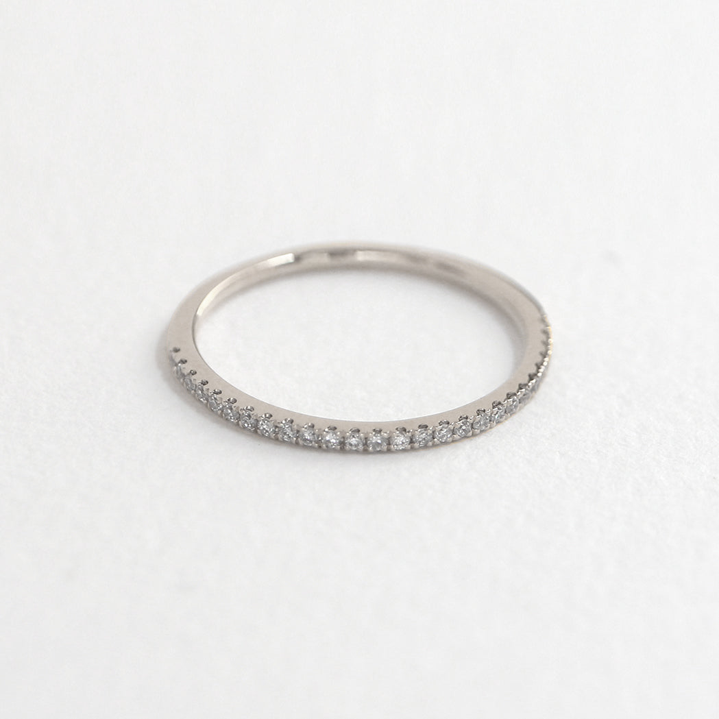 Timeless - Half-set wedding band w/ Gold & Diamonds