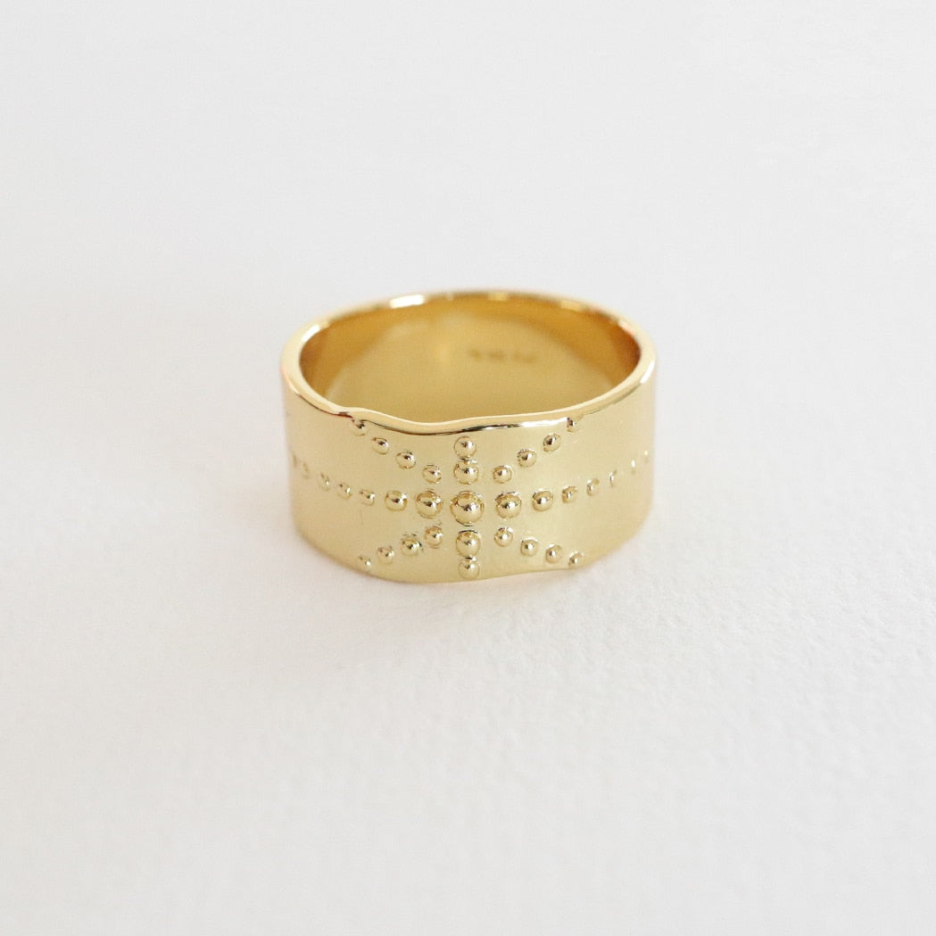 Avinas_Large_Star_Ring_Adorned